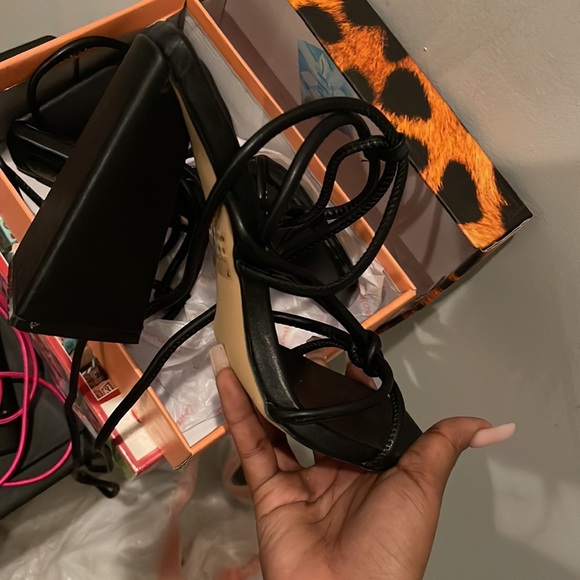 Date Night Black Heels - Picture 2 of 2